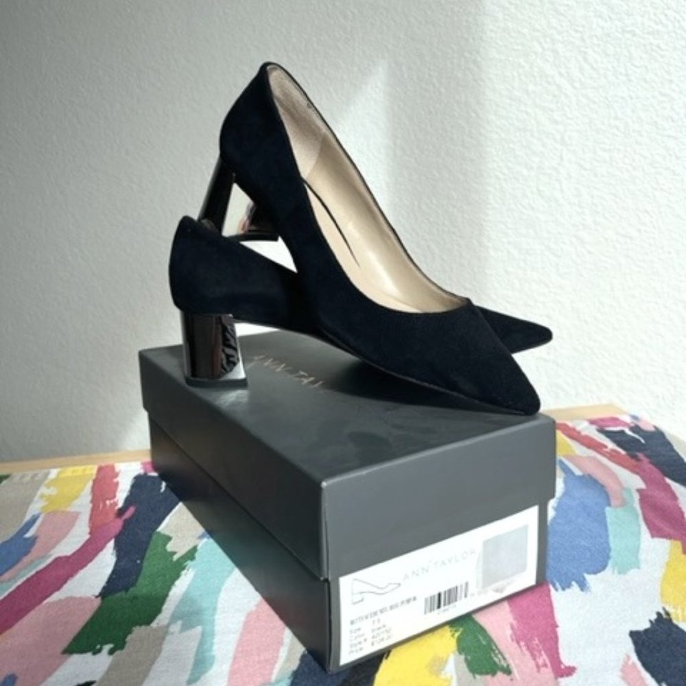 Ann Taylor Bette Black Suede Block Heel Pump